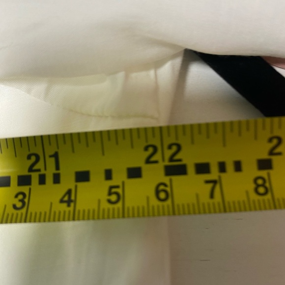 Elizabeth and James Women's Size L Crisp White Solid Long Sleeve Shirt - Picture 5 of 7